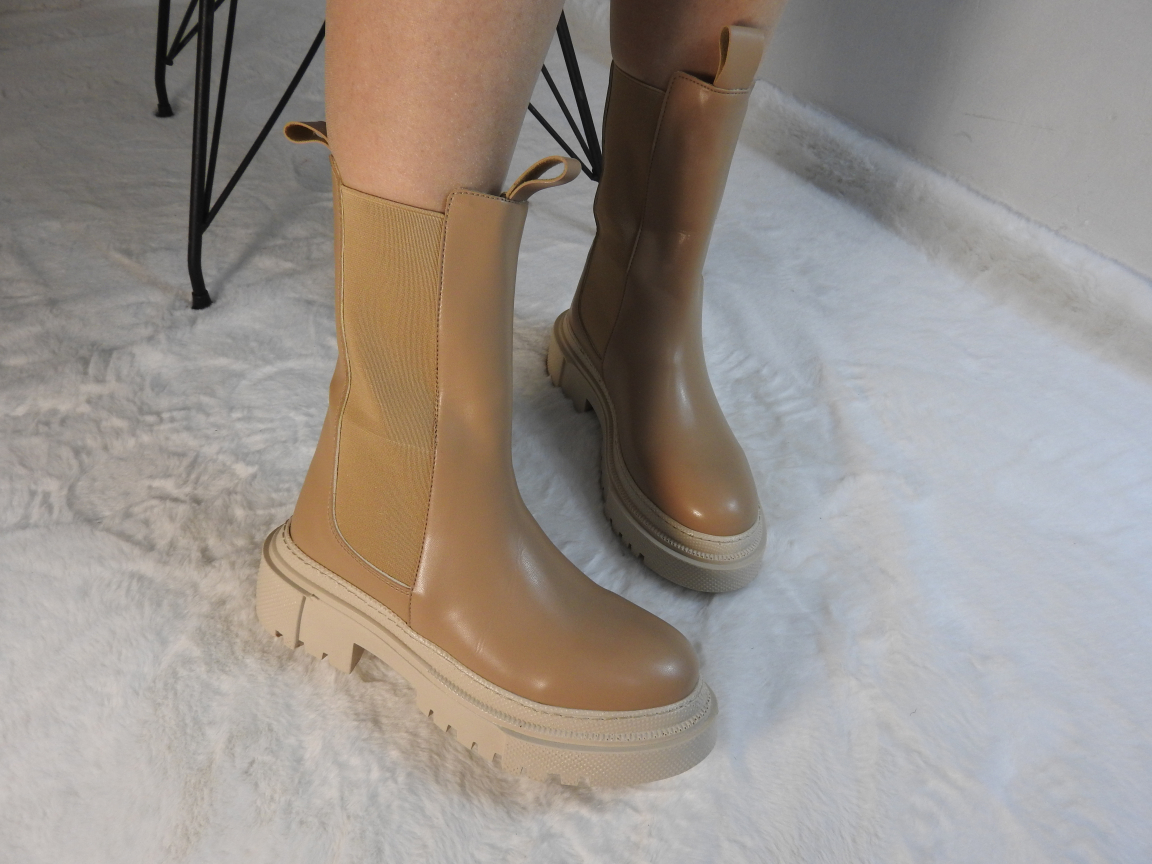 KADIN NUDE GÜNLÜK BOT