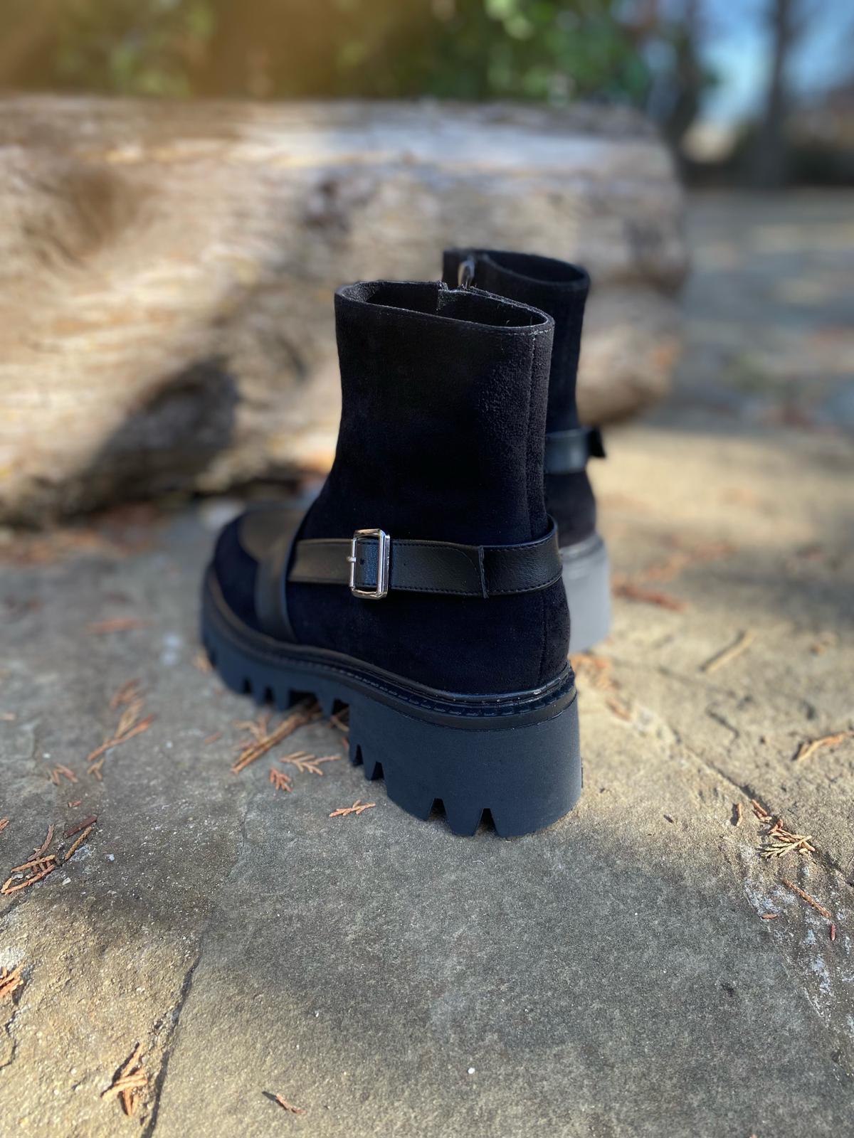 Moda olan Cilt Süet Malzeme Tokalı Yüksek Taban Kadın Bot