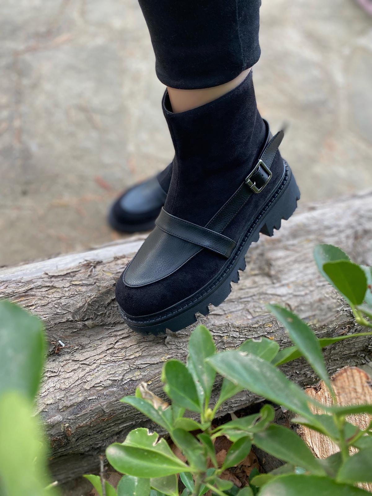 Moda olan Cilt Süet Malzeme Tokalı Yüksek Taban Kadın Bot