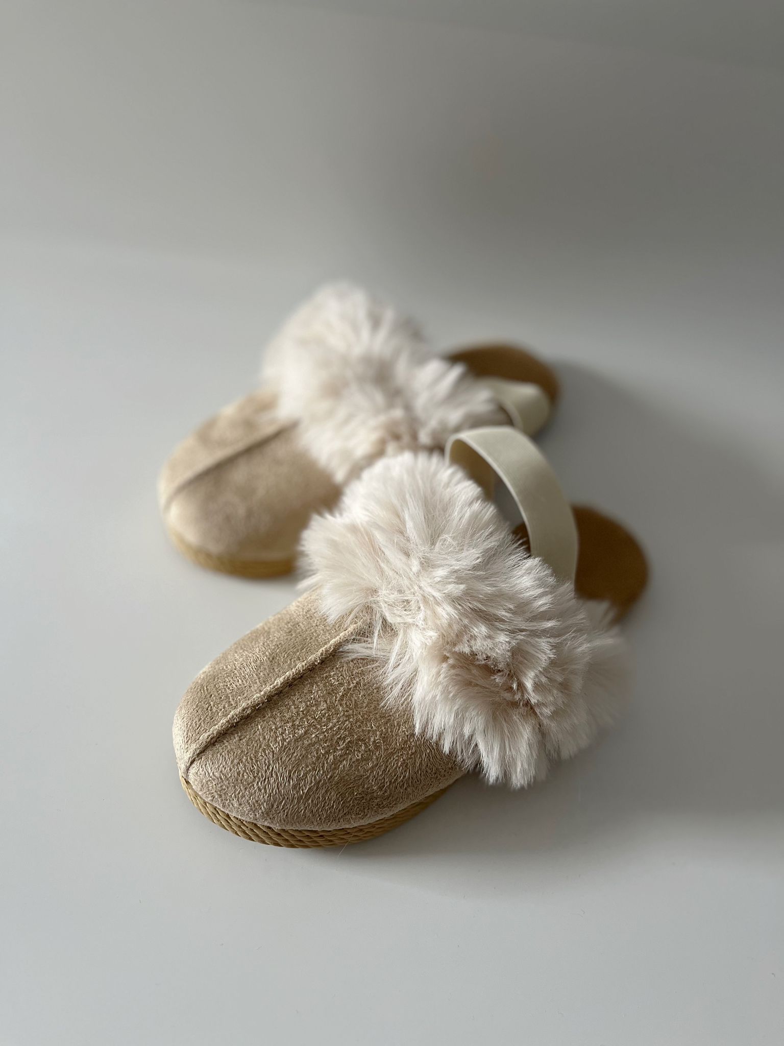 Mery Model Kadın Tüylü Ev Terliği