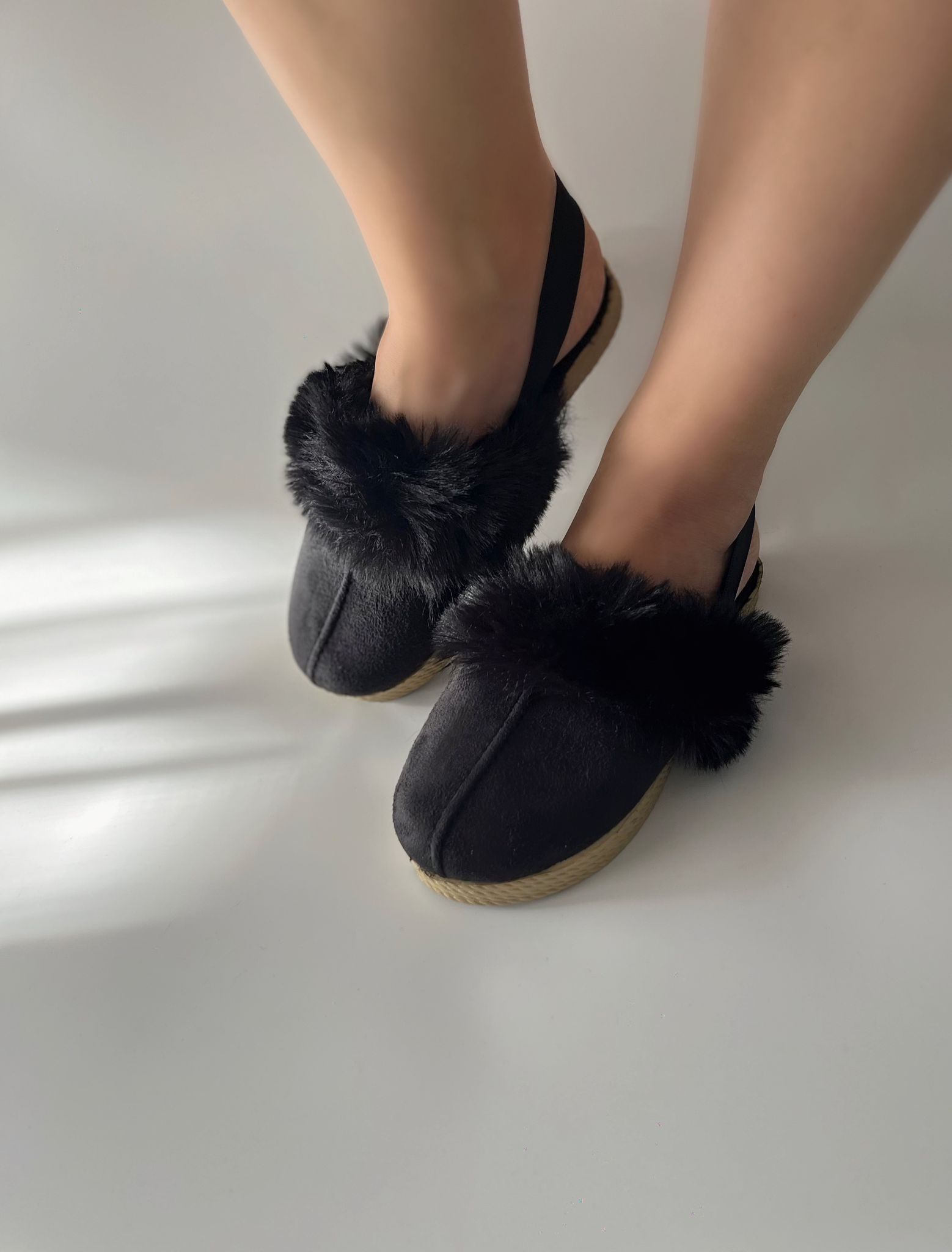 Mery Model Kadın Tüylü Ev Terliği