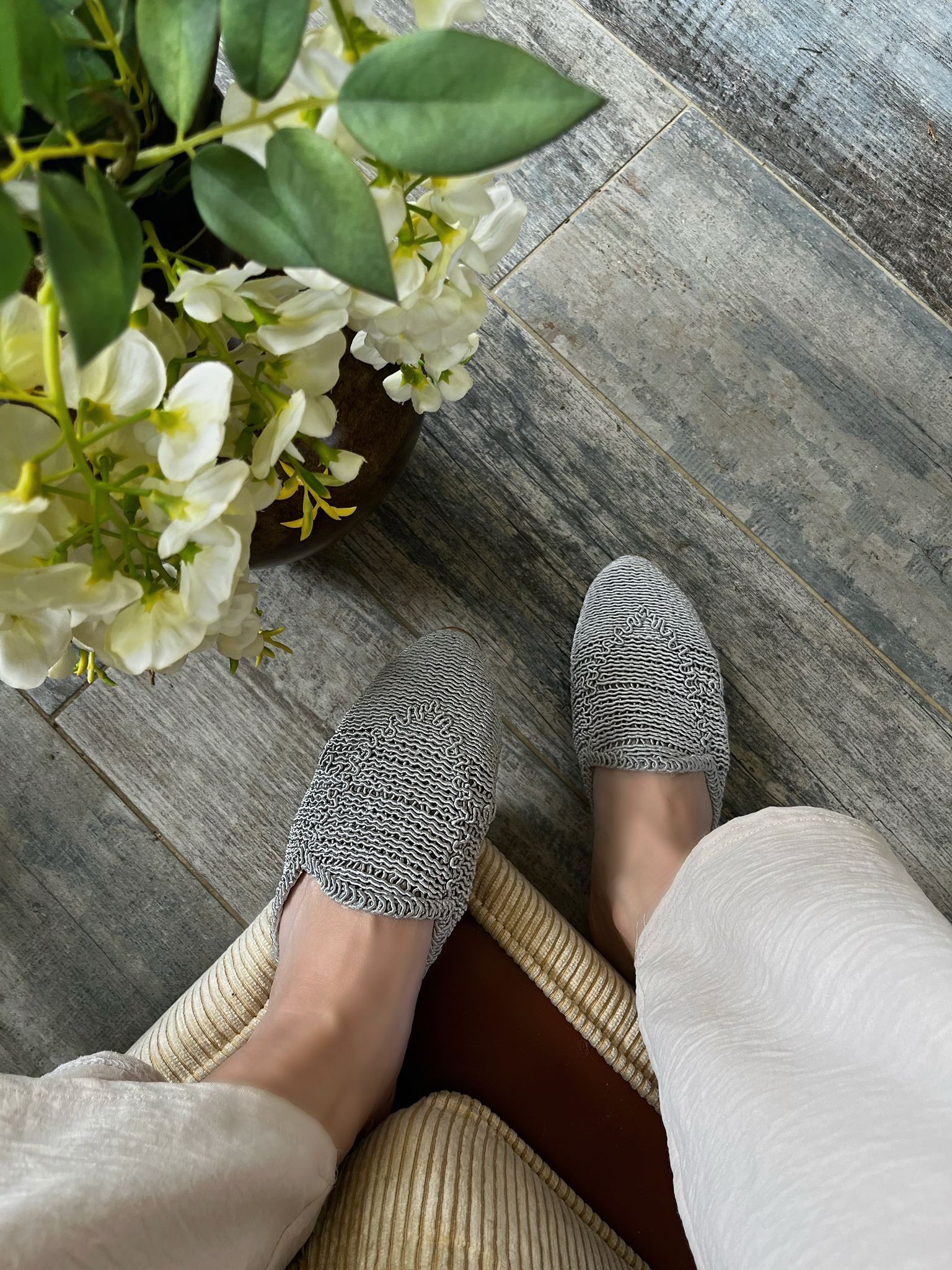Gri Örgü Hasır İşlemeli Kadın Terlik