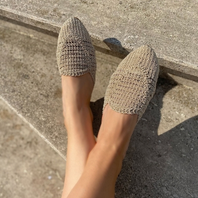 Vizon hasır işlemeli terlik modeli