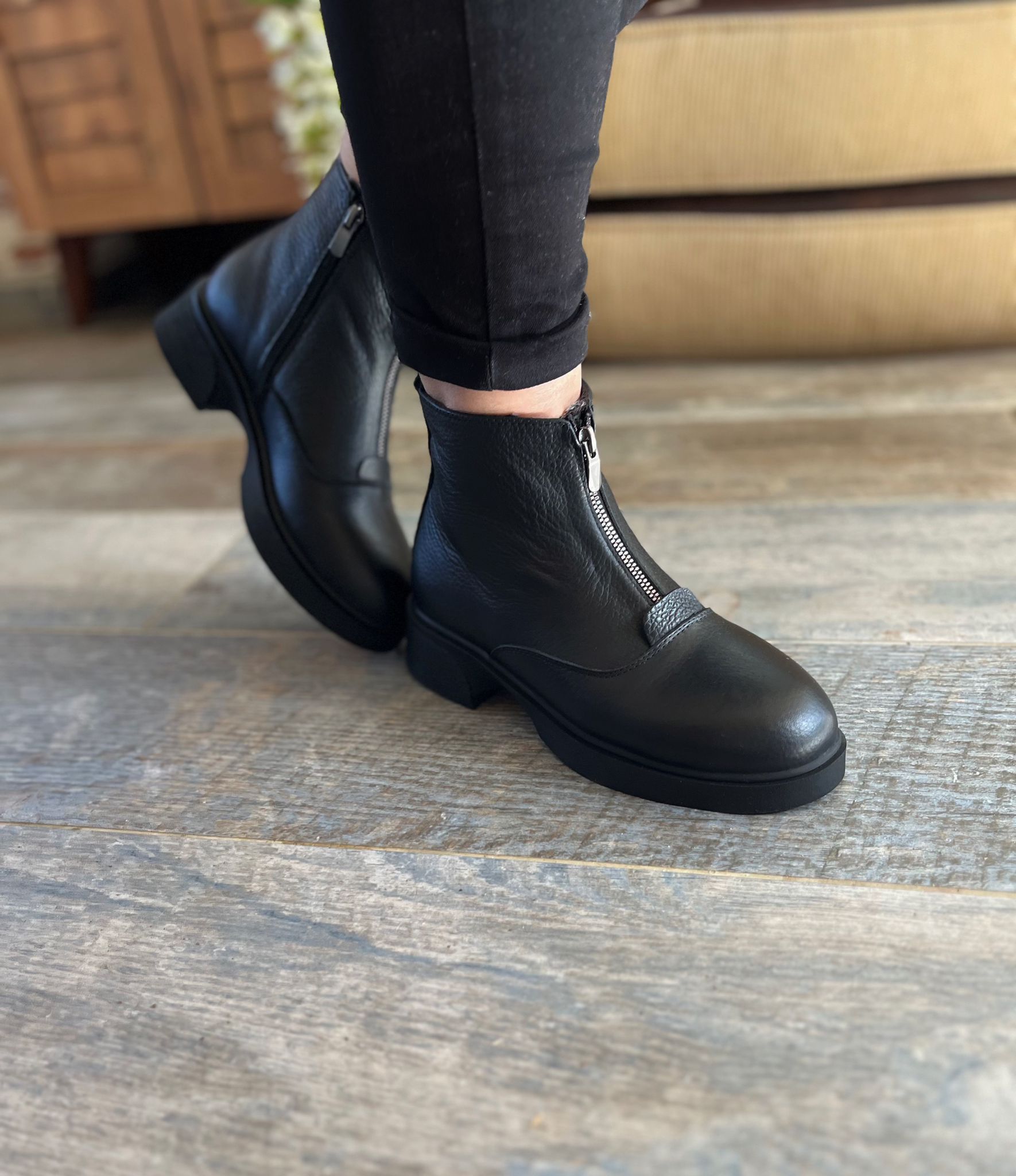 Kadın Hakiki Deri İçi Kürklü Kışlık Bot